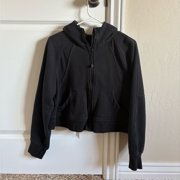 Lululemon Scuba - Picture 1 of 4